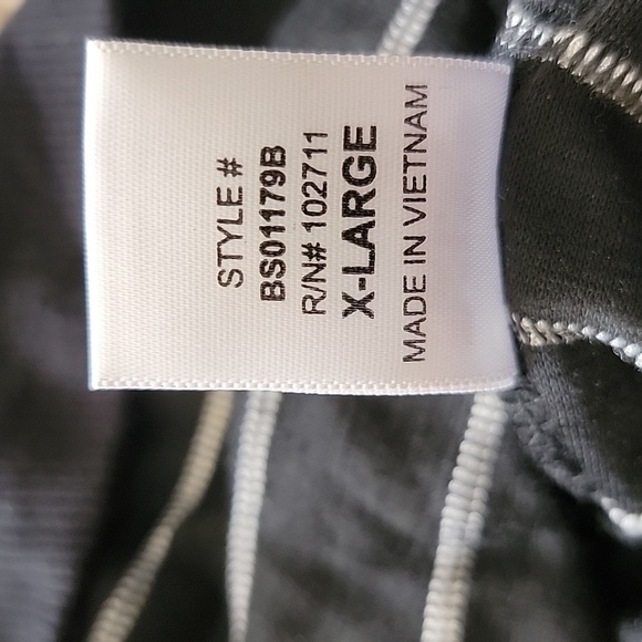 Gibson | Black & White Striped Long Sleeve Top with Decorative Side Buttons - Picture 7 of 7